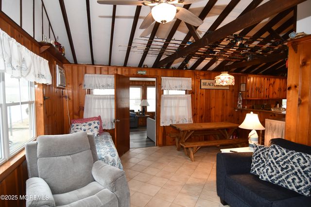 108 Midway Avenue, Seaside Park, NJ 08752