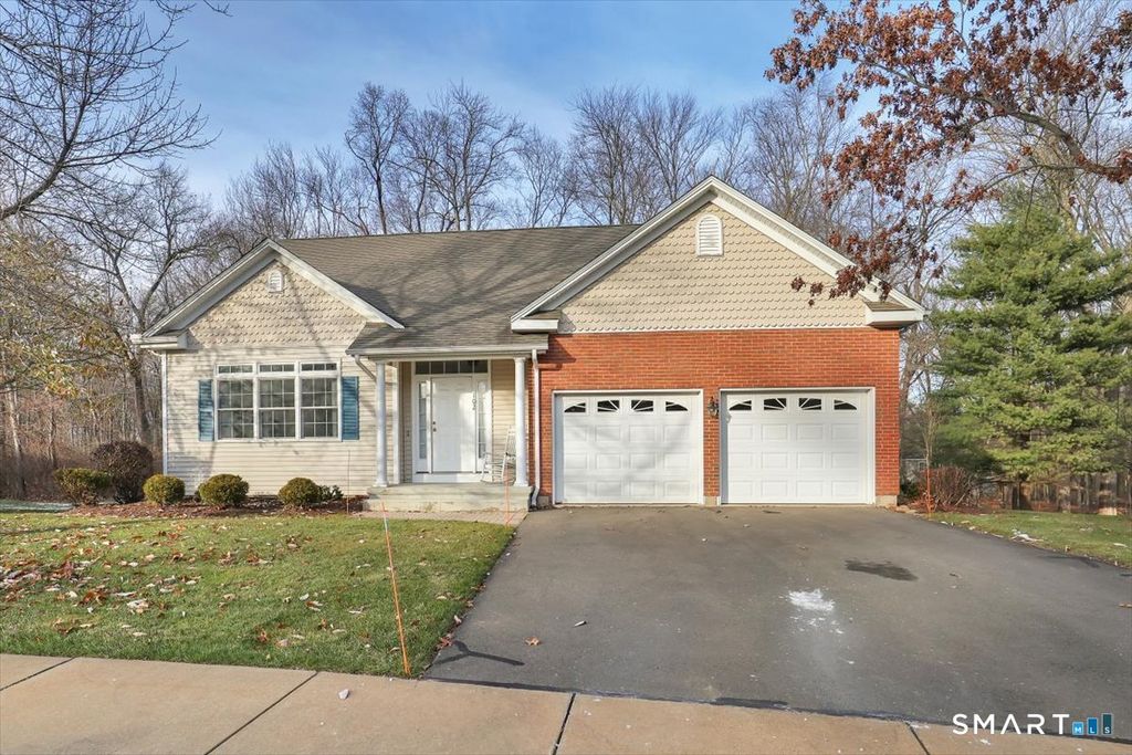 102 Lavender Lane 102, South Windsor, CT 06074