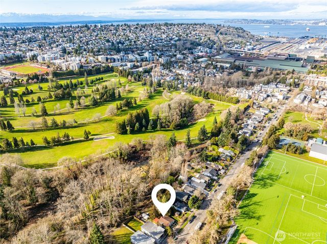 4549 26th Avenue SW, Seattle, WA 98106