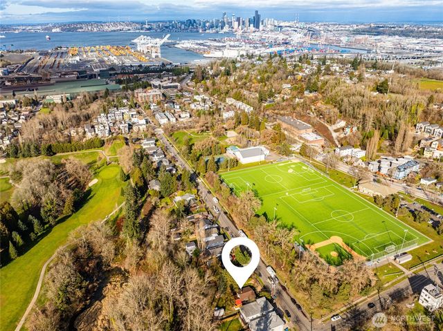 4549 26th Avenue SW, Seattle, WA 98106