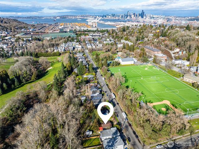 4549 26th Avenue SW, Seattle, WA 98106