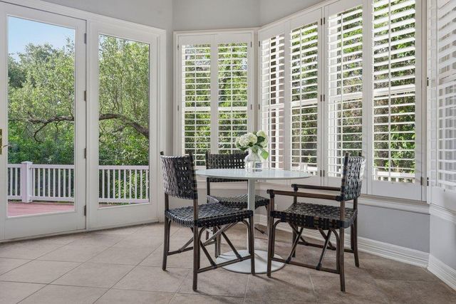 109 Wood TRL, West Lake Hills, TX 78746