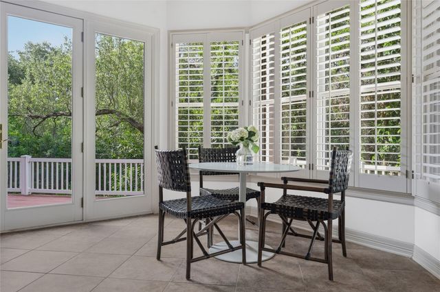 109 Wood TRL, West Lake Hills, TX 78746