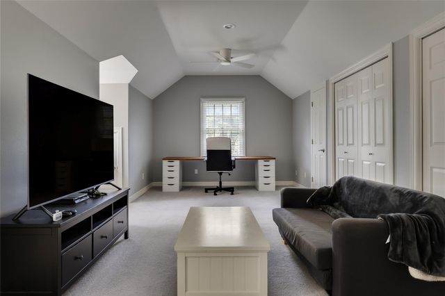 109 Wood TRL, West Lake Hills, TX 78746