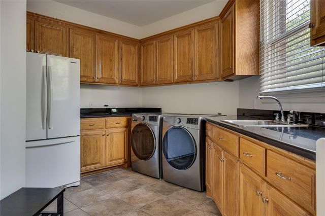 109 Wood TRL, West Lake Hills, TX 78746