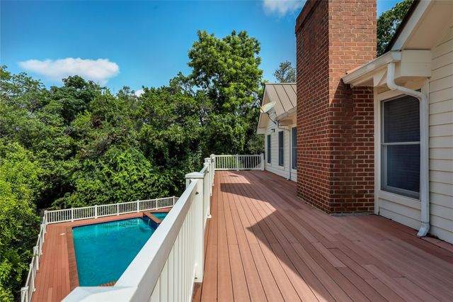 109 Wood TRL, West Lake Hills, TX 78746
