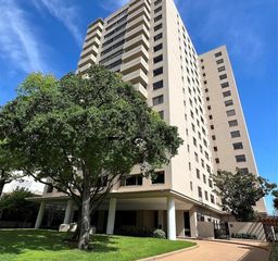 1400 Hermann Drive Drive 11D, Houston, TX 77004