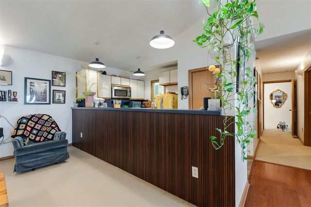 7000 Lakepointe Drive, Oklahoma City, OK 73116