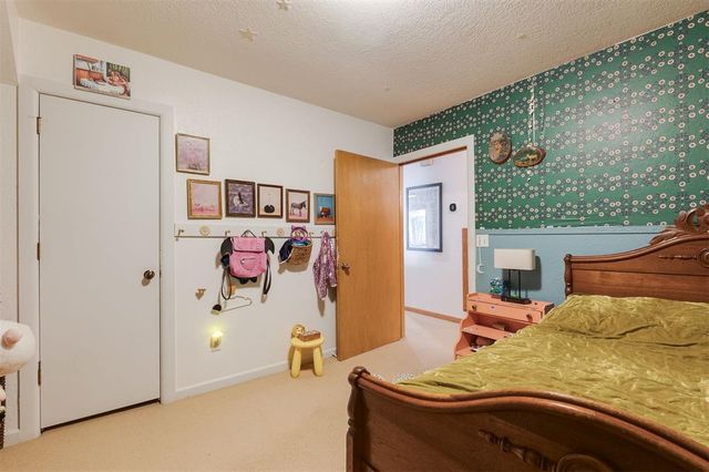 7000 Lakepointe Drive, Oklahoma City, OK 73116