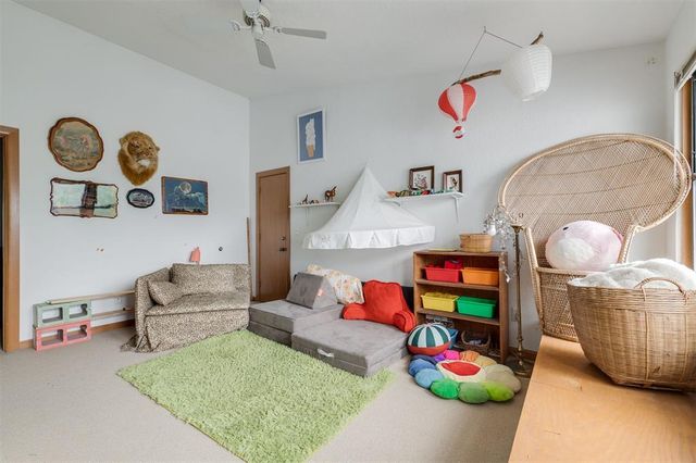 7000 Lakepointe Drive, Oklahoma City, OK 73116