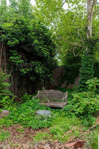 7000 Lakepointe Drive, Oklahoma City, OK 73116