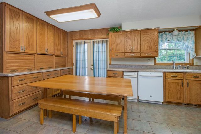 14130 Dearborn Path, Rosemount, MN 55068