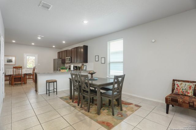 7883 Abbey, San Antonio, TX 78218