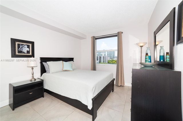 17100 N Bay Rd 1802, Sunny Isles Beach, FL 33160