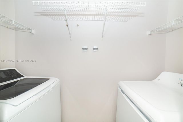 17100 N Bay Rd 1802, Sunny Isles Beach, FL 33160