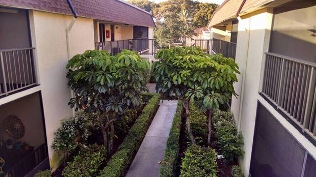120 N M Street L, Lake Worth Beach, FL 33460