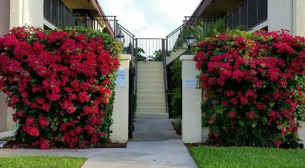 120 N M Street L, Lake Worth Beach, FL 33460