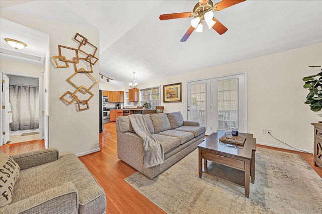 1944 Connors CT, Salem, VA 24153