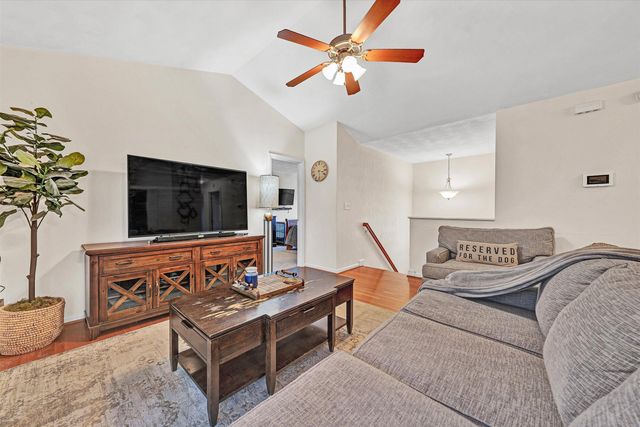 1944 Connors CT, Salem, VA 24153