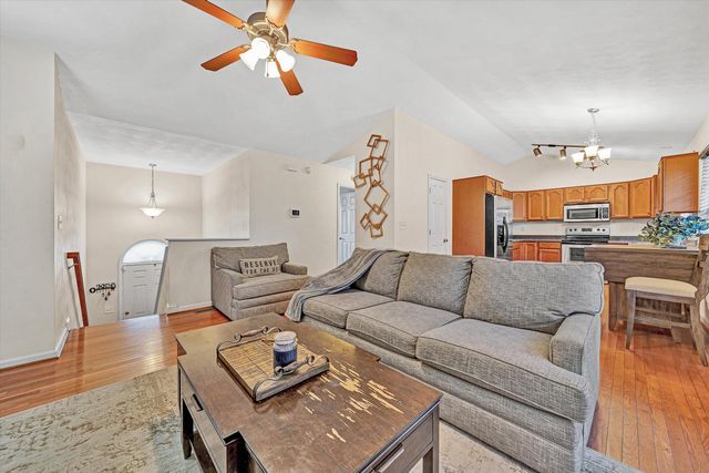 1944 Connors CT, Salem, VA 24153