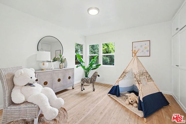 2600 Kelton Avenue, Los Angeles, CA 90064