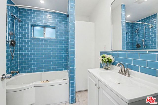 2600 Kelton Avenue, Los Angeles, CA 90064