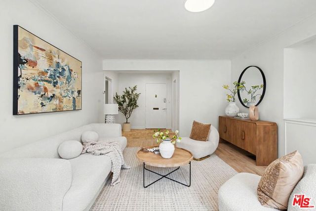 2600 Kelton Avenue, Los Angeles, CA 90064