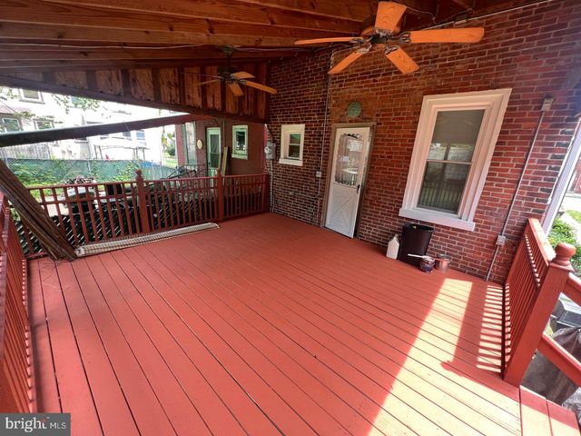 110 N UNION AVE, Lansdowne, PA 19050
