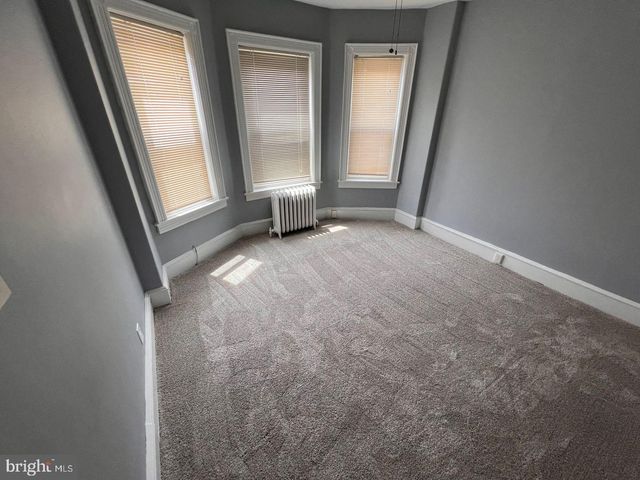 110 N UNION AVE, Lansdowne, PA 19050