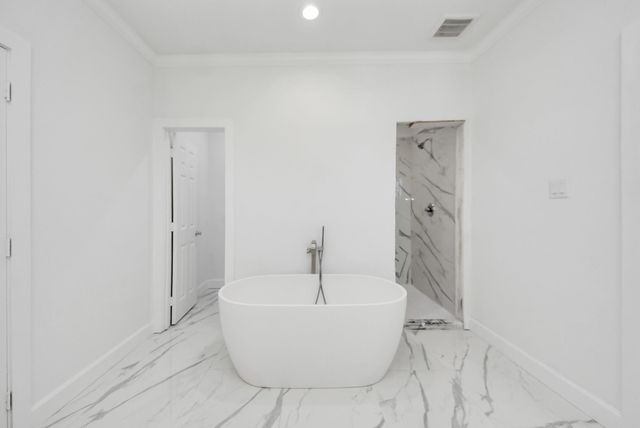 481 Road 51021, Cleveland, TX 77327
