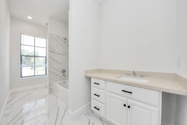481 Road 51021, Cleveland, TX 77327