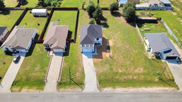 481 Road 51021, Cleveland, TX 77327