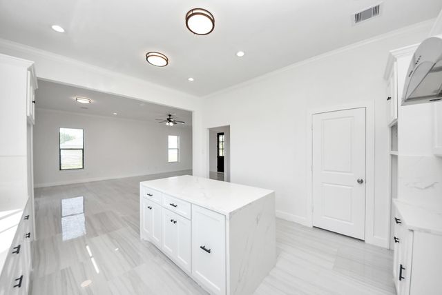 481 Road 51021, Cleveland, TX 77327