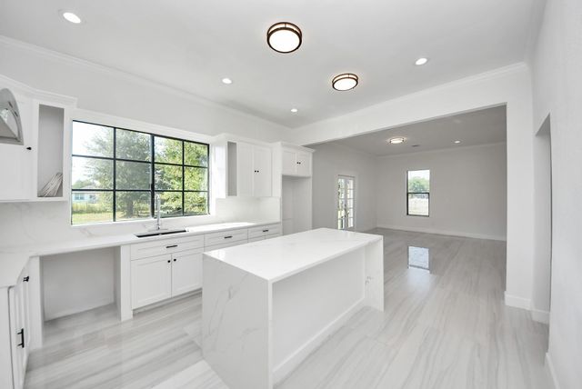 481 Road 51021, Cleveland, TX 77327