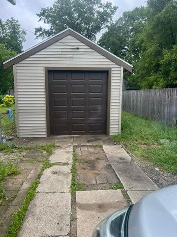 757 Washington Avenue, Muskegon, MI 49441