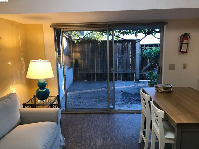 1239 Berkeley Way, Berkeley, CA 94702