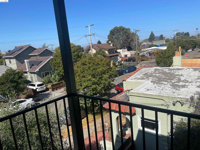 1239 Berkeley Way, Berkeley, CA 94702