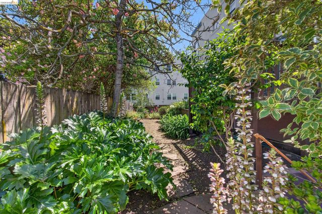 1239 Berkeley Way, Berkeley, CA 94702