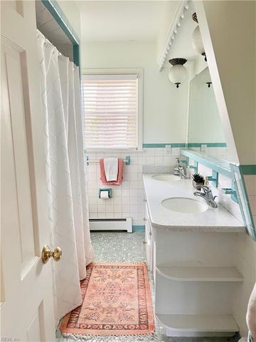 4652 Paul Revere RD, Virginia Beach, VA 23455