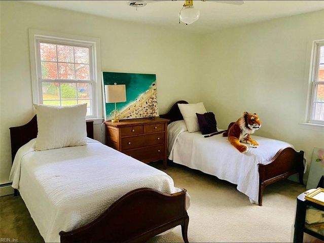 4652 Paul Revere RD, Virginia Beach, VA 23455