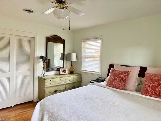 4652 Paul Revere RD, Virginia Beach, VA 23455