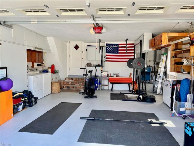 4652 Paul Revere RD, Virginia Beach, VA 23455