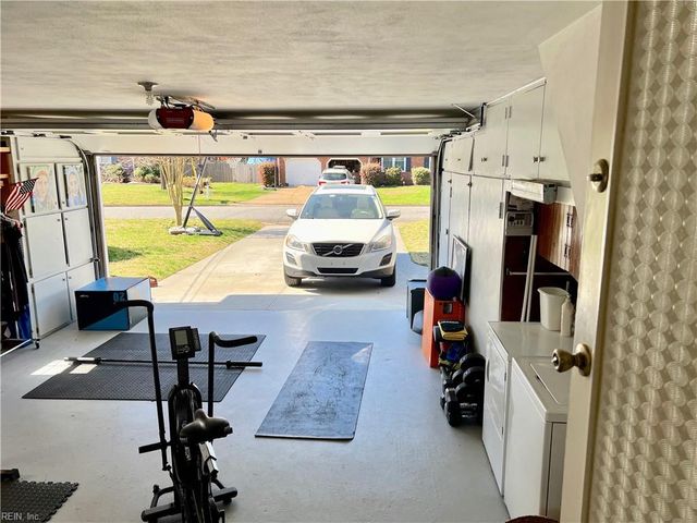 4652 Paul Revere RD, Virginia Beach, VA 23455