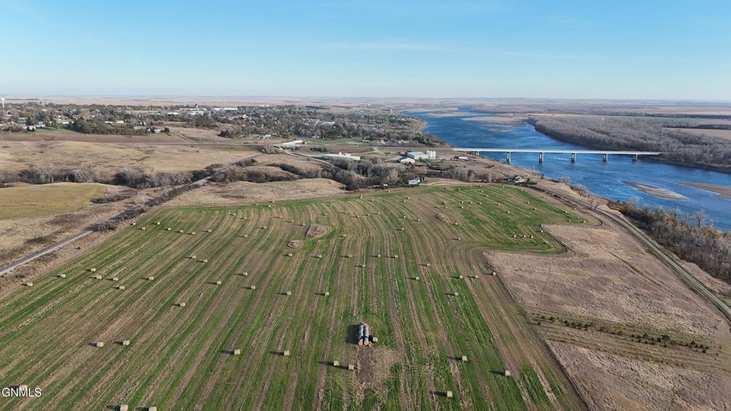 2 Lewis And Clark Trail, Washburn, ND 58577 photo 6