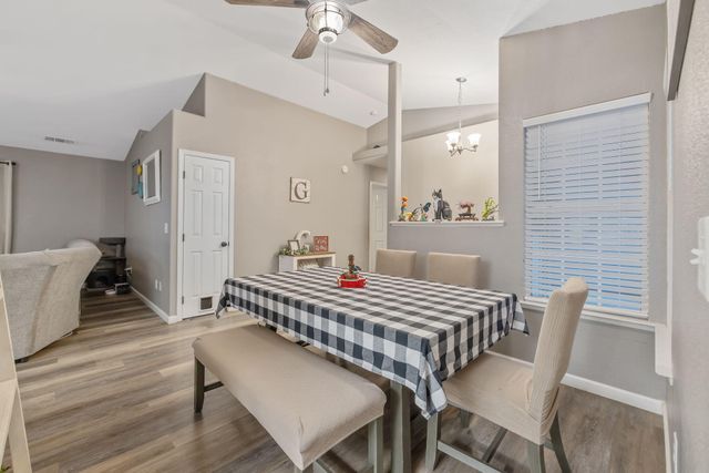 3623 E Acequia Court, Visalia, CA 93292