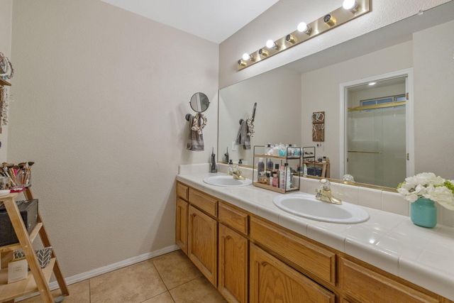 3623 E Acequia Court, Visalia, CA 93292