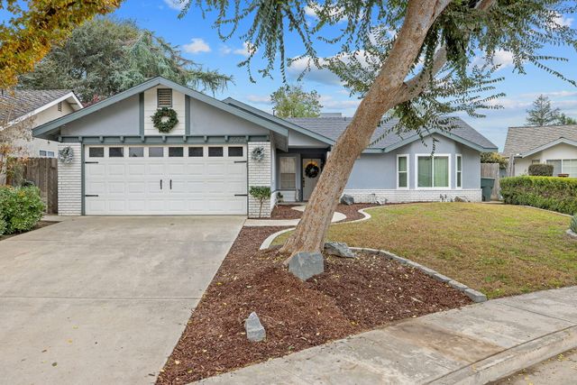 3623 E Acequia Court, Visalia, CA 93292