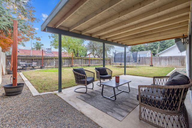 3623 E Acequia Court, Visalia, CA 93292