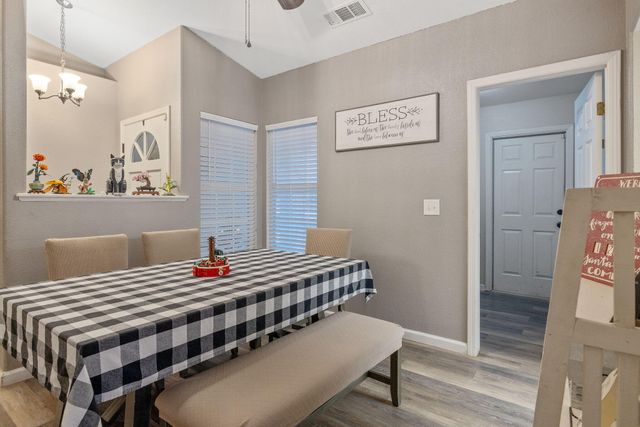 3623 E Acequia Court, Visalia, CA 93292