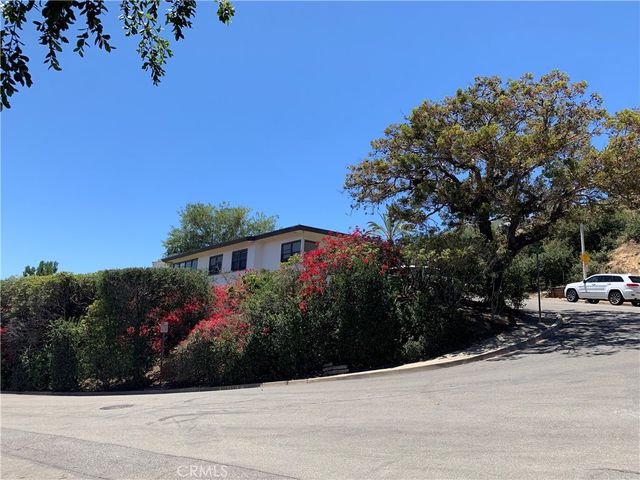 580 Poplar Street, Laguna Beach, CA 92651